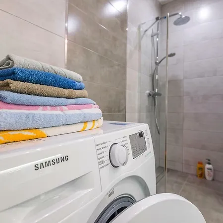 48m W Centrum Grojca Апартаменты