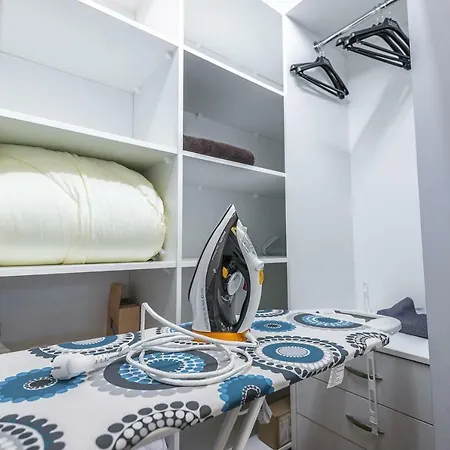 48m W Centrum Grojca Апартаменты