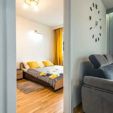 48m W Centrum Grojca Grojec (Masovia)